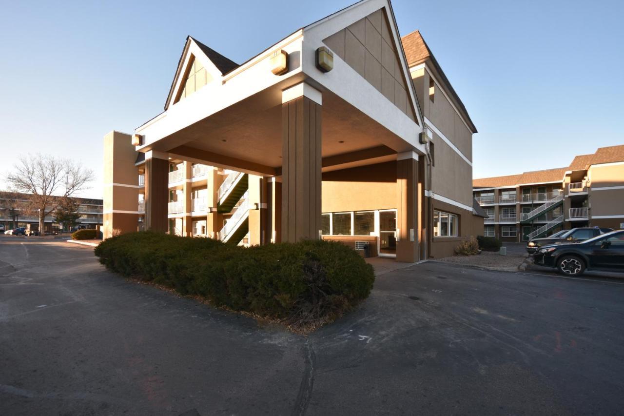 Hometowne Studios By Red Roof Denver - Lakewood West Exterior photo